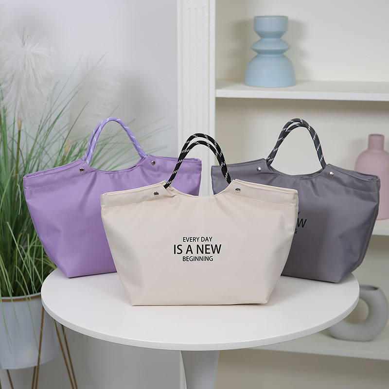 Bolsa de mano de ocio de gran capacidad para salir a prueba de salpicaduras de usuario real bolsa de mamá de oficina bolsa de almuerzo de aislamiento