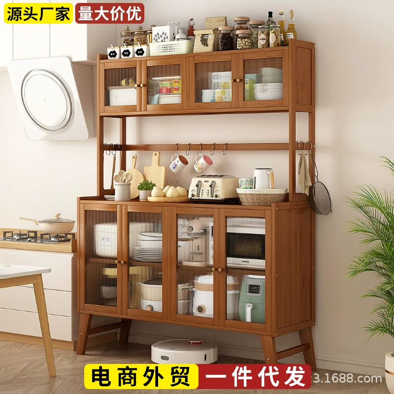 Обеденный шкаф рядом со стеной