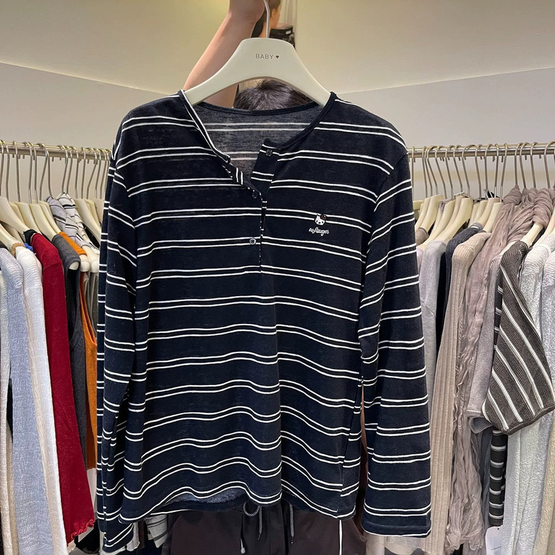 Original fabric plus size 115kg Autumn round neck half-button striped long-sleeve T-shirt for women, loose and slimming base layer top Original fabric plus size 115kg Autumn round neck half-button striped long-sleeve T-shirt for women, loose and slimming base layer top