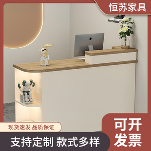 �a�K���y̨���s�F�����b��С�Ͱ�̨���������l�Ӵ�̨ǰ̨Ů�b���