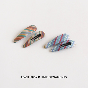 һ���b���nϵ��ɫ�l�y��߅�AƯ��С�l��bb�AŮǰ�~��l�A�ӄ����A