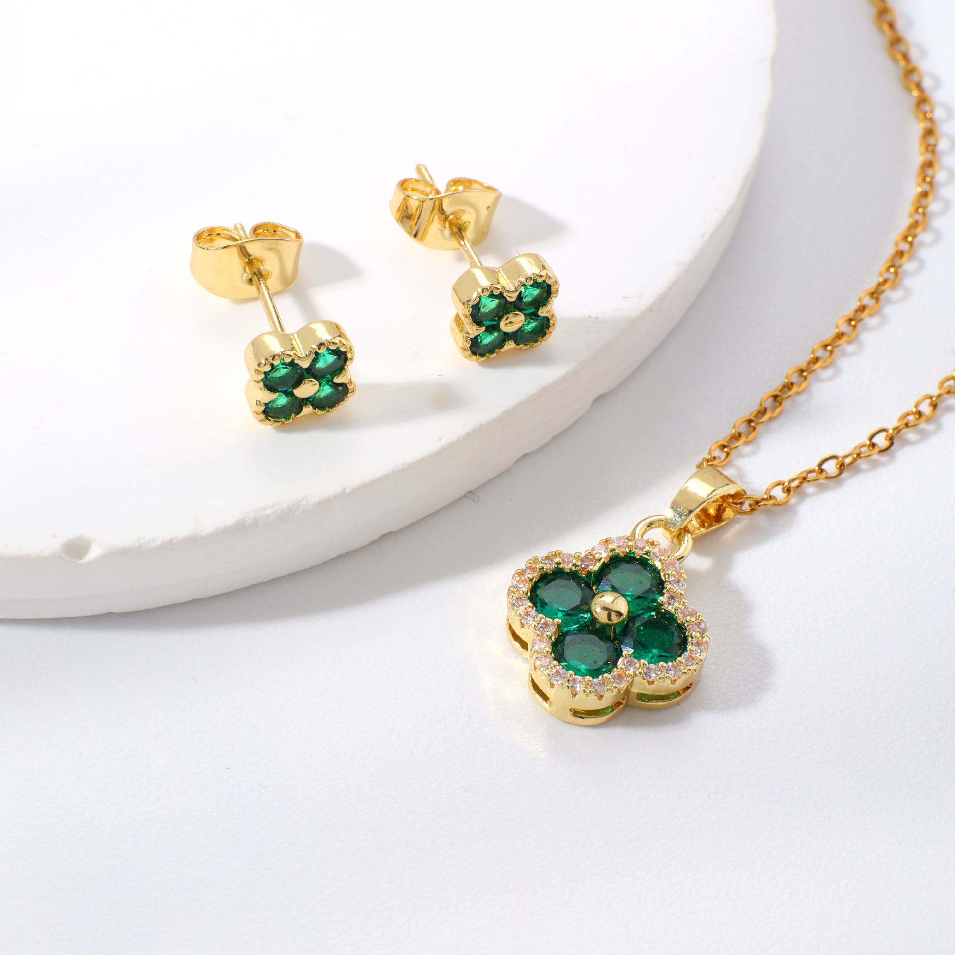 祖母绿彩色幸运四叶草花朵时尚铜镶锆耳钉项链套装2025新款饰品