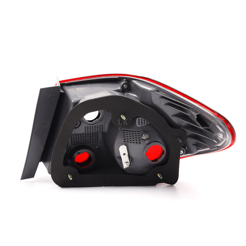 Applicable to Beijing Hyundai 08-16 old Yuedong rear tail lamp assembly Yuedong rear brake lamp anti-collision lamp housing cover