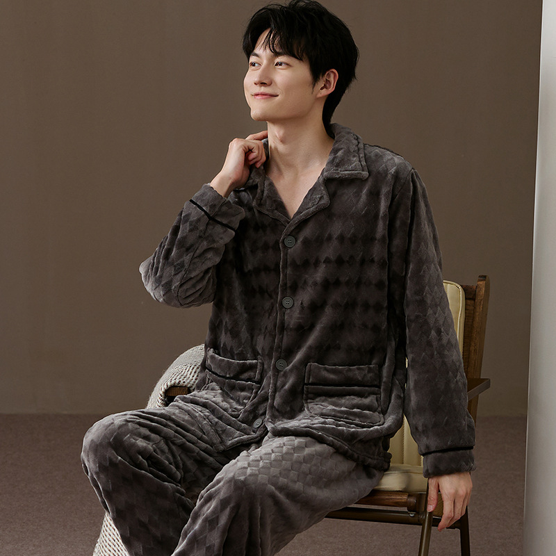 Pijama de hombre franela otoño invierno 2025 grueso calentamiento de mediana edad papá pantalones largos de mangas largas set de ropa para el hogar