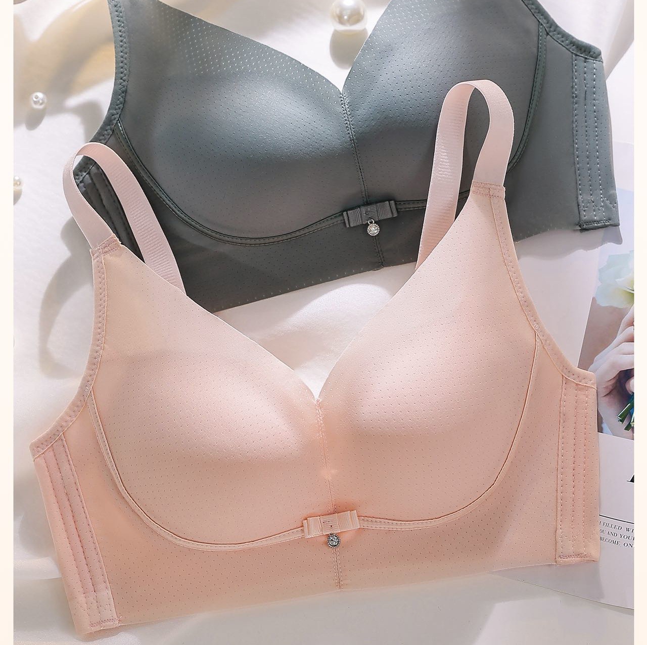 Small bust Shantou seamless deep V modal temperature-adjusting inner cup adjustable push-up anti-sagging bra wholesale