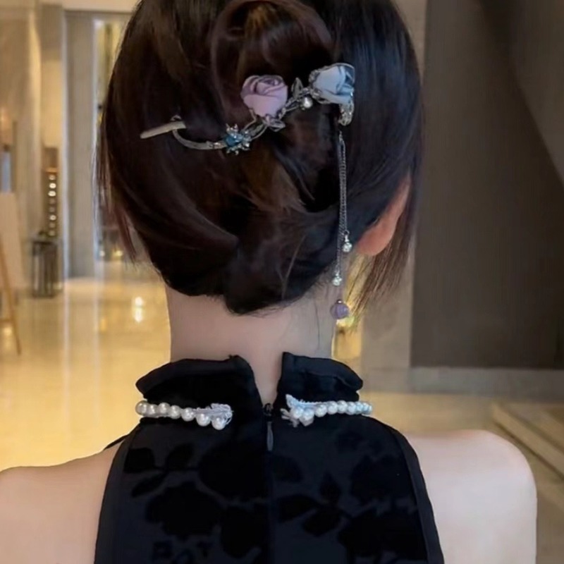 漢服の頭飾り、人気急上昇中のネットセレブ愛用、バラの花のツイストクリップ、軽やかな高級感、新中式ヘアピン、旗袍や古風な衣装に合うヘアアクセサリー|undefined