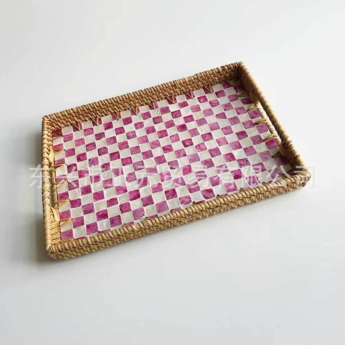 Handwoven Rattan Storage Basket With Lid And Inner Fabric Lining_voghion.com