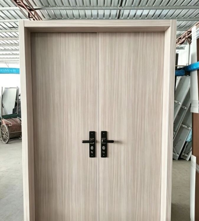 Steel double-door, non-standard design, suitable for factories, warehouses, schools, and dormitories; manufacturer of heavy-duty cold-rolled steel engineering doors