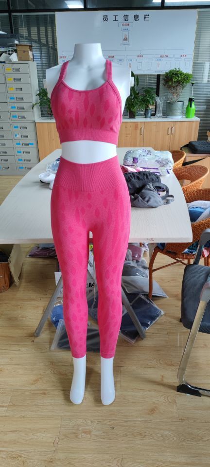 Verano nuevo patrón de gota de agua sin costuras traje de yoga deportes Cruz sujetador mujer yoga pantalones cintura alta deportes recortada Pantalones