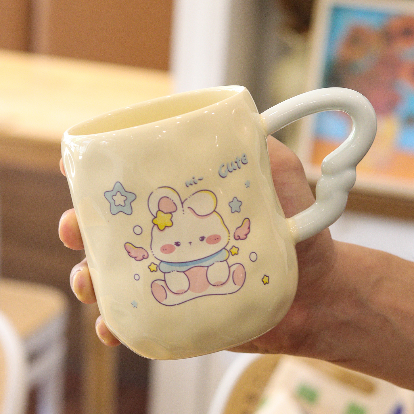 Conjuntos de tazas de cerámica de conejo mágico de alto valor con caja de regalo, tazas de marca con tapa + cucharada de taza de agua, taza de regalo