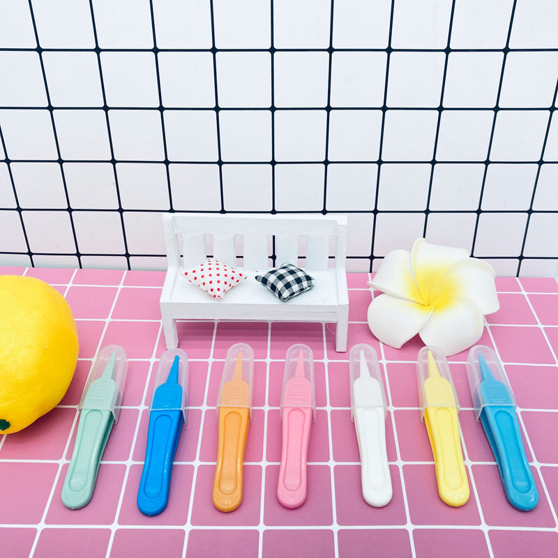 Baby toiletries, baby booger clips, baby daily care cleaning tweezers, round head safety clips wholesale