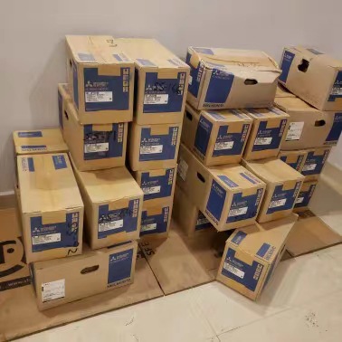 HC-RF203-S2/HC-RFS203BG2/HC-RF203K 三菱伺服电机 现货包邮询价