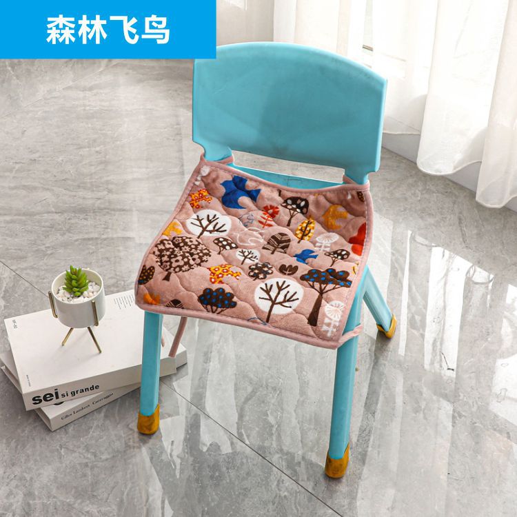森林飞鸟