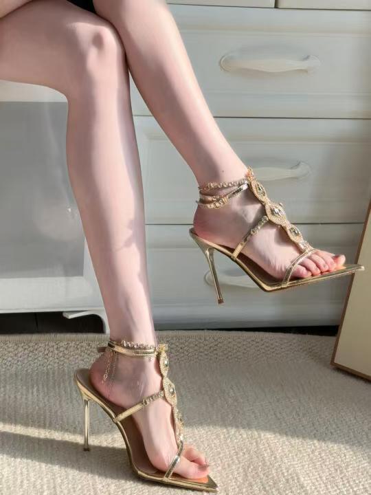 Women's Patent Leather Stiletto Sandals With Rhinestone Straps_voghion.com