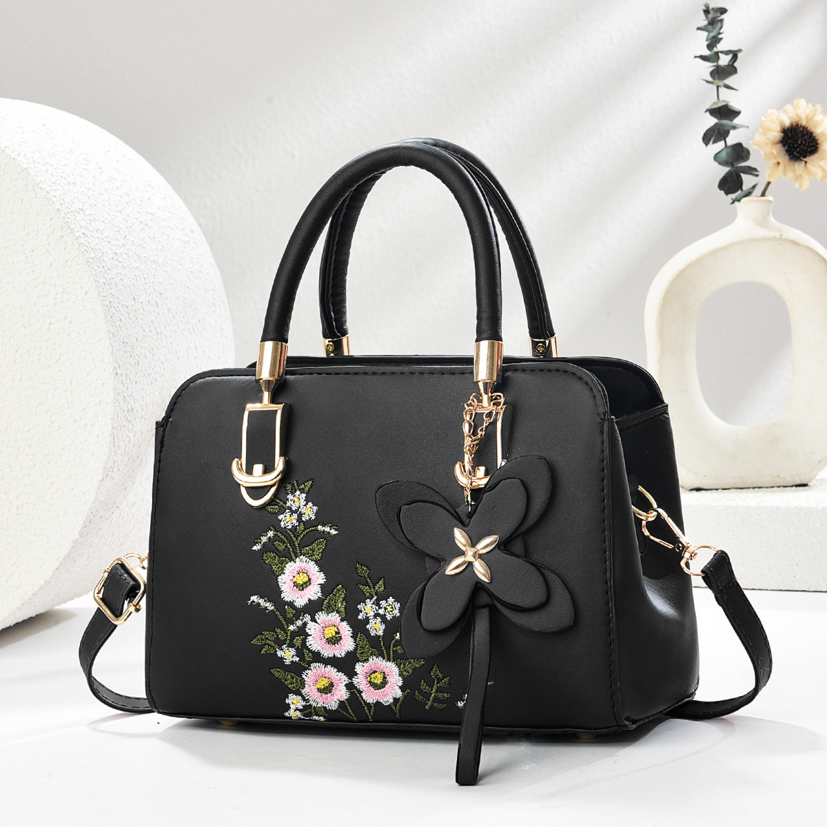 Bolso de mano bolso de madre bordado de estilo nacional bolso de mensajero de un solo hombro elegante y atmosférico