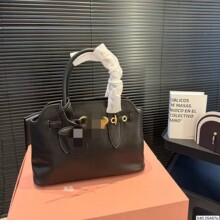 植鞣头层牛皮女士单肩斜挎简约时尚真皮包女生大容量贝壳包软皮