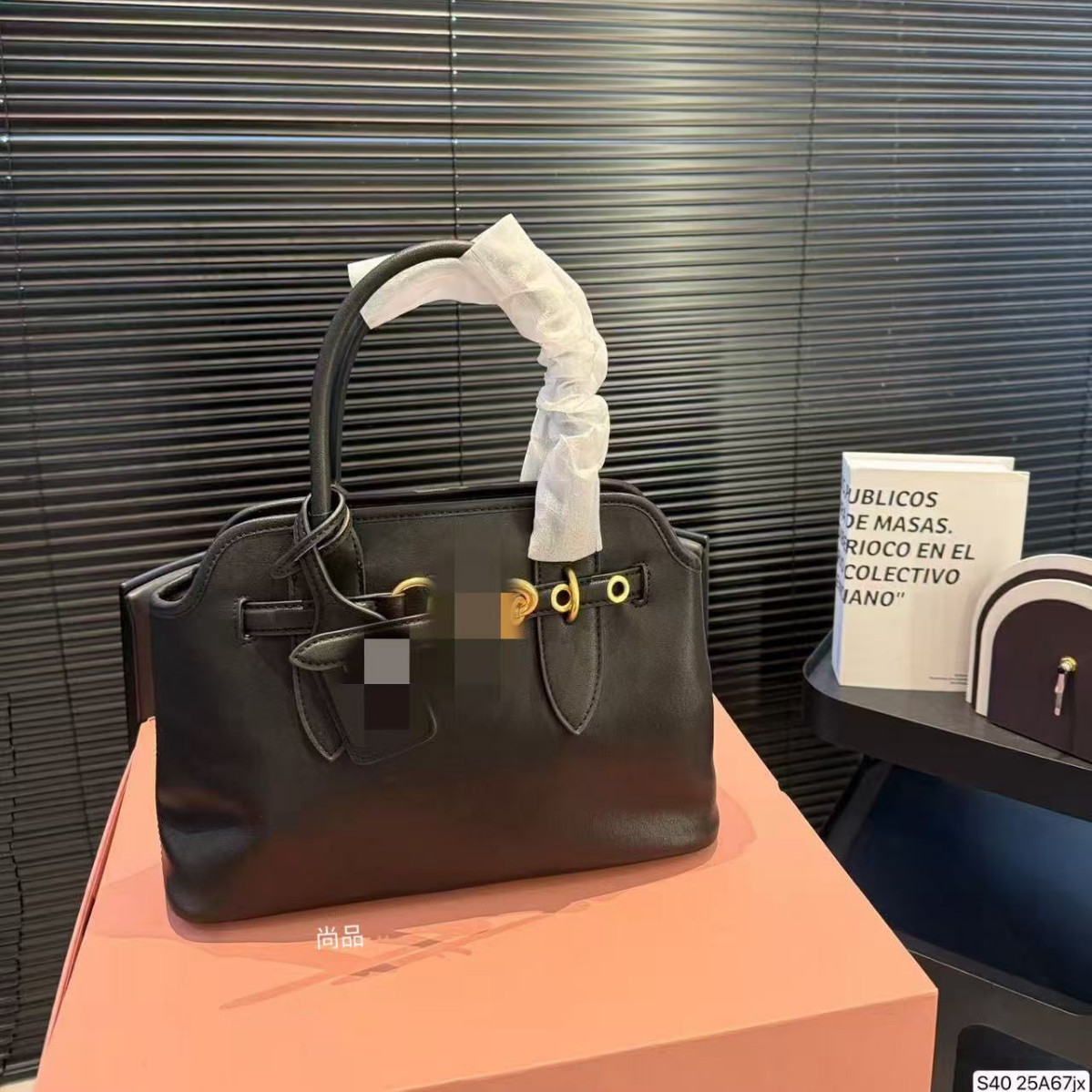 植鞣头层牛皮女士单肩斜挎简约时尚真皮包女生大容量贝壳包软皮