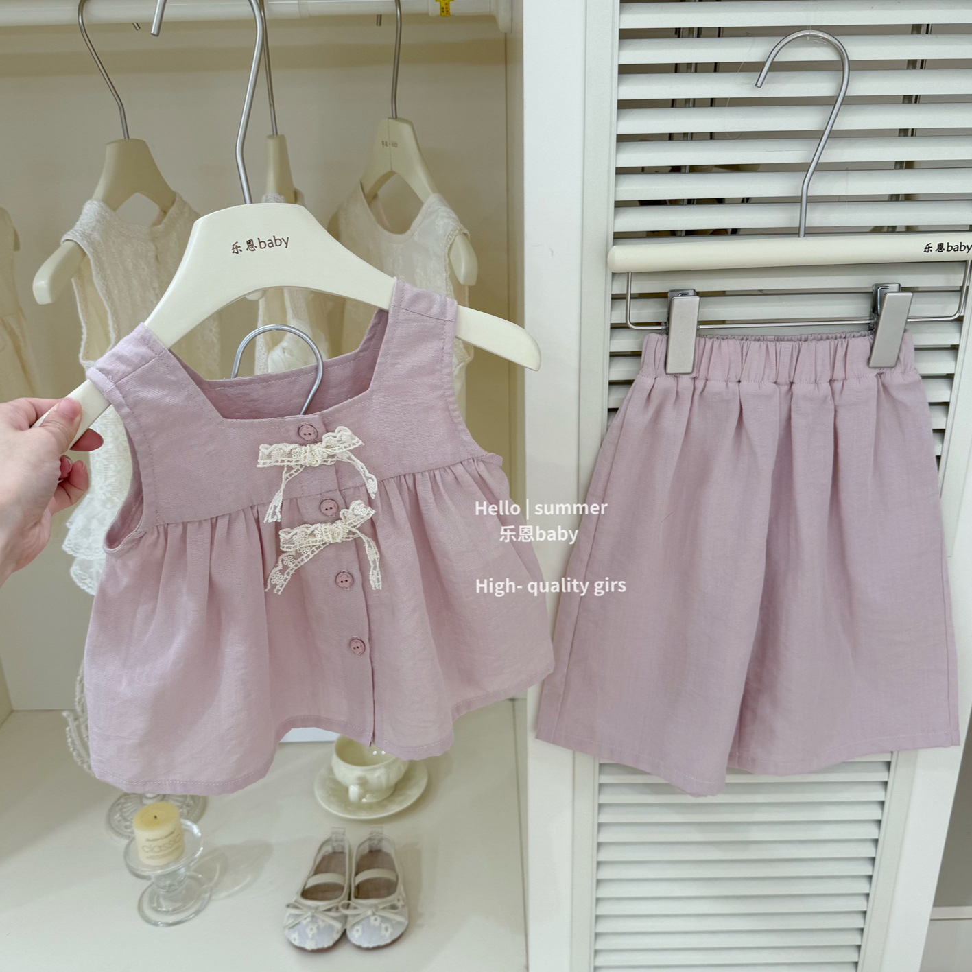 [Leen Children's Clothing] Original High Ending Girl Verano Nuevo estilo Rosa Camisa de bebé Casual Estilo occidental Pantalones anchos