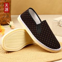 Leather-soled traditional Beijing cotton and canvas flat sandals for women, with grid patterns, loose-fitting elastic openings, easy-on slip-on shoes.