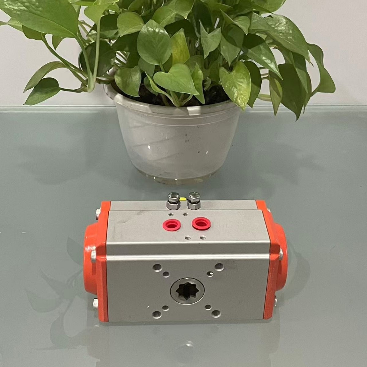 ZZ供AERKEN气动执行器 型号:RR700-AT63K库号：M48611