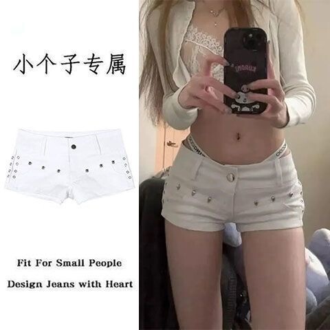 Petite American-Style Spicy Girl White Low-Waist Denim Shorts for Women, New Summer Model, Tight-Fitting, Slimming, Studded, Butt-Hugging Hot Pants Petite American-Style Spicy Girl White Low-Waist Denim Shorts for Women, New Summer Model, Tight-Fitting, Slimming, Studded, Butt-Hugging Hot Pants