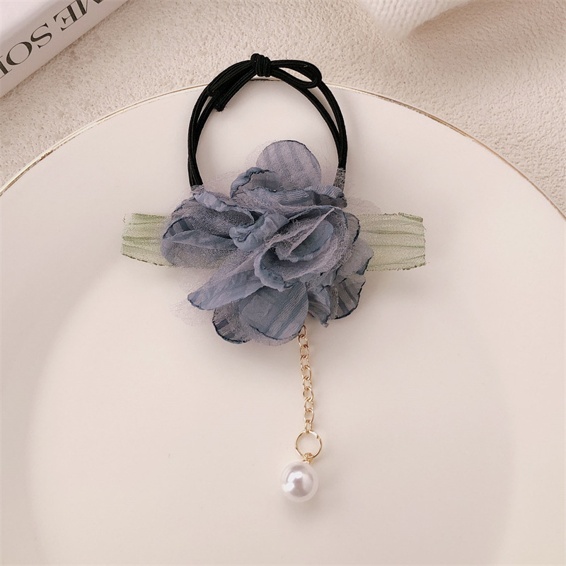 Correas de cabeza de gardenia de celebridades de Internet, sentido de alta gama, flores dulces japonesas y coreanas, lazo para el cabello con borla de perlas, temperamento, cuerda para el cabello suave, banda elástica