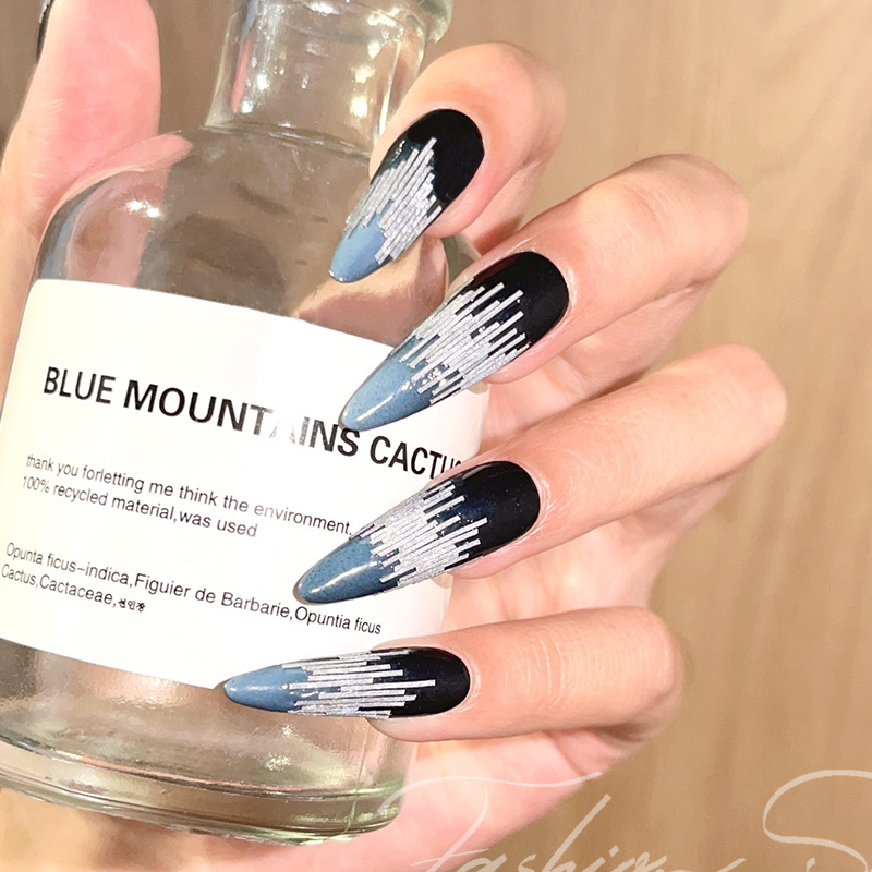 Estilo explosivo hilo de seda reflectante joyería de uñas pegatinas en relieve club nocturno ultrafino Bengdi intermitente hilo de seda largo accesorios de uñas