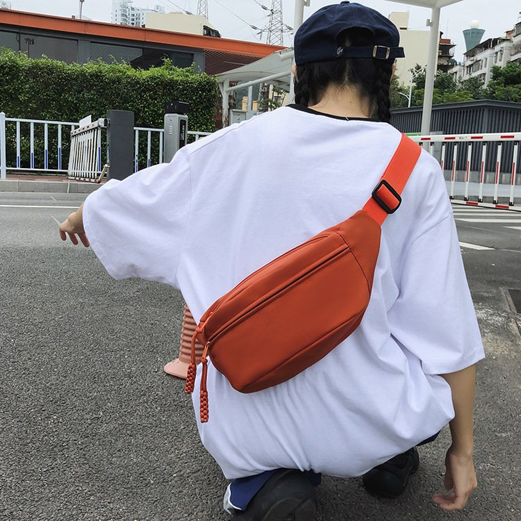 Simple crossbody bag, chest bag, fashionable and casual bag for women, 2025 new couple bag, versatile for sports, Japanese-style waist bag undefined