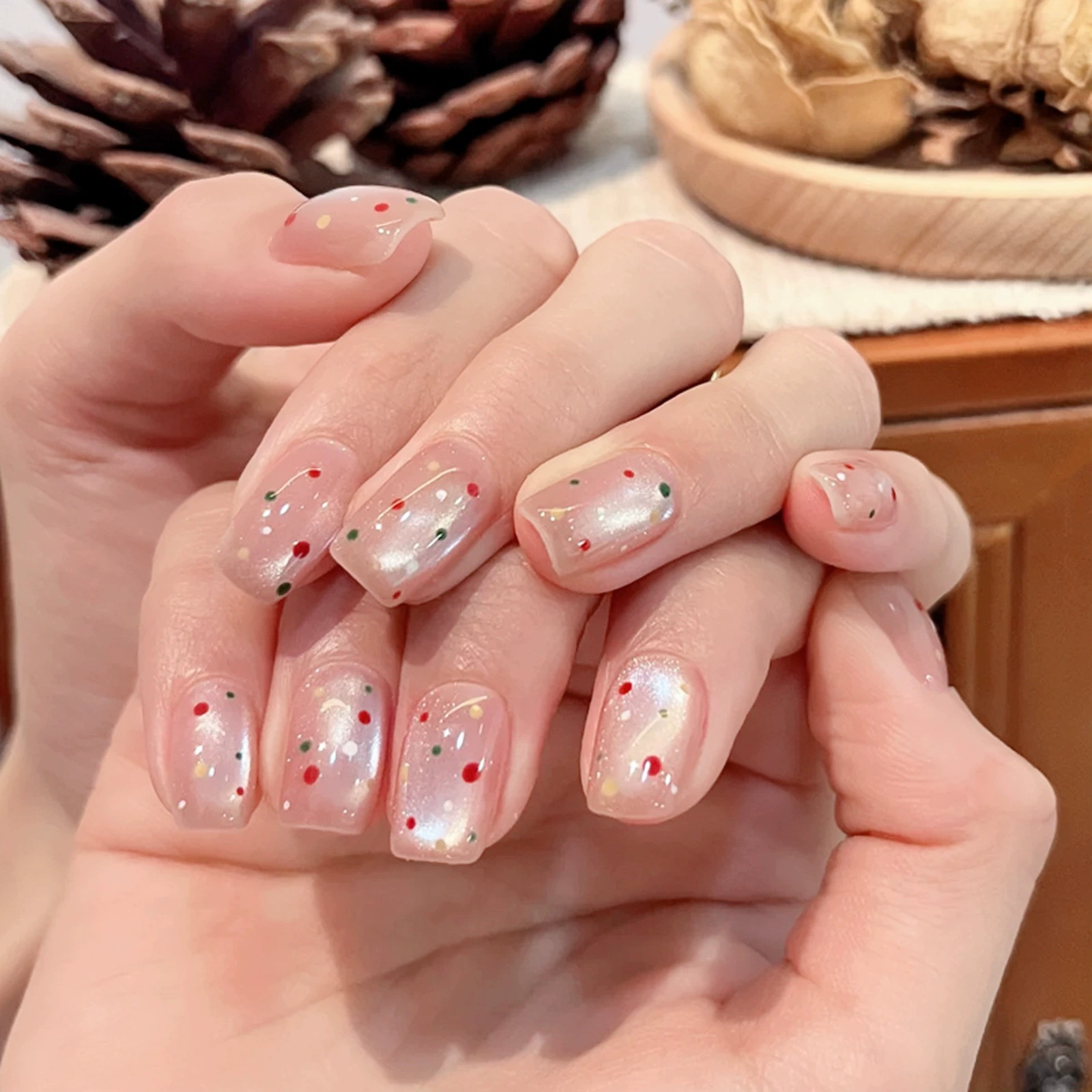 Gato Eye Advanced Wearing Armor pintado a mano niña pinta lunares dopamina lindo y dulce parche de uñas terminado