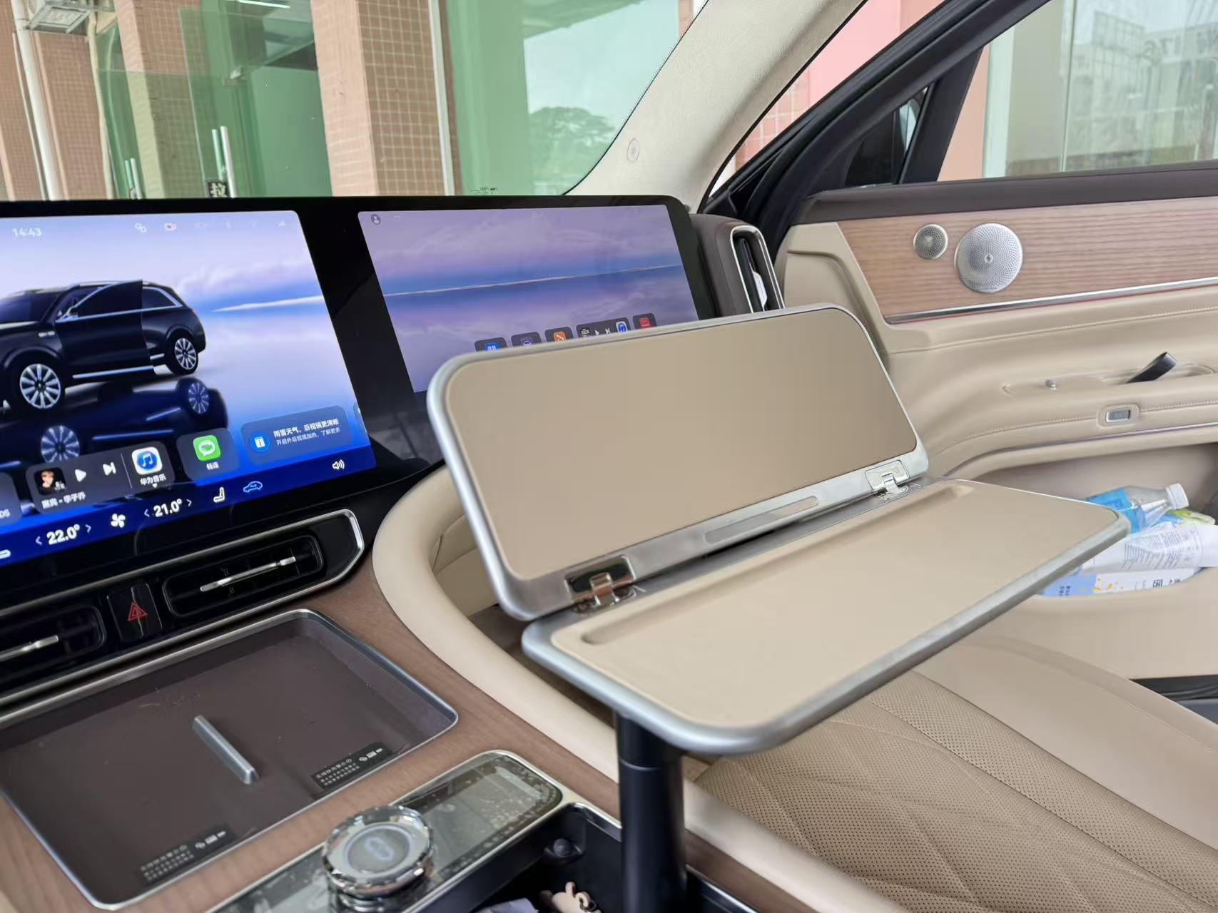 Cross-Border New Hot-Selling Car-Mounted Small Table Board for Storage and Office Use, Foldable and Practical for Placing Computers and Mobile Phones