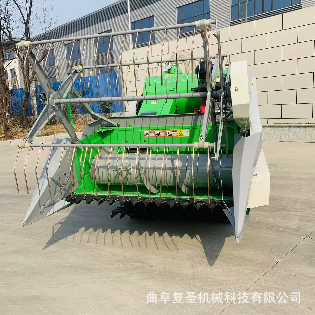 自走式水稻联合收割机全喂入割台山地丘陵水旱两用稻谷收获脱粒机