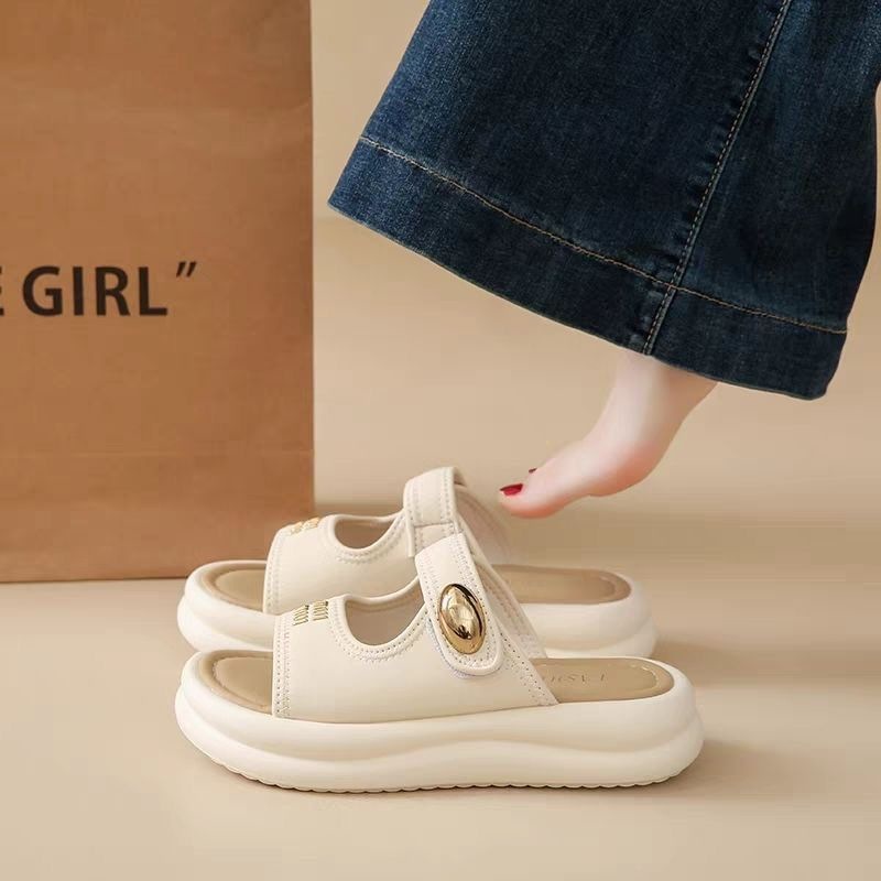女性用滑り止め厚底アウタースリッパ 2025 新しい夏スタイルスカート付きカジュアル多用途ビーチソフトソールサンダル|undefined
