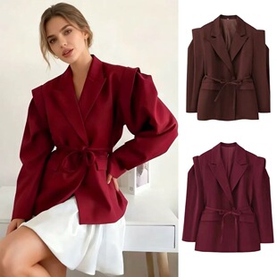 �W���羳�ٴ�ϵ���b���׎��������uͨ�羳�W���LŮ�b�����S