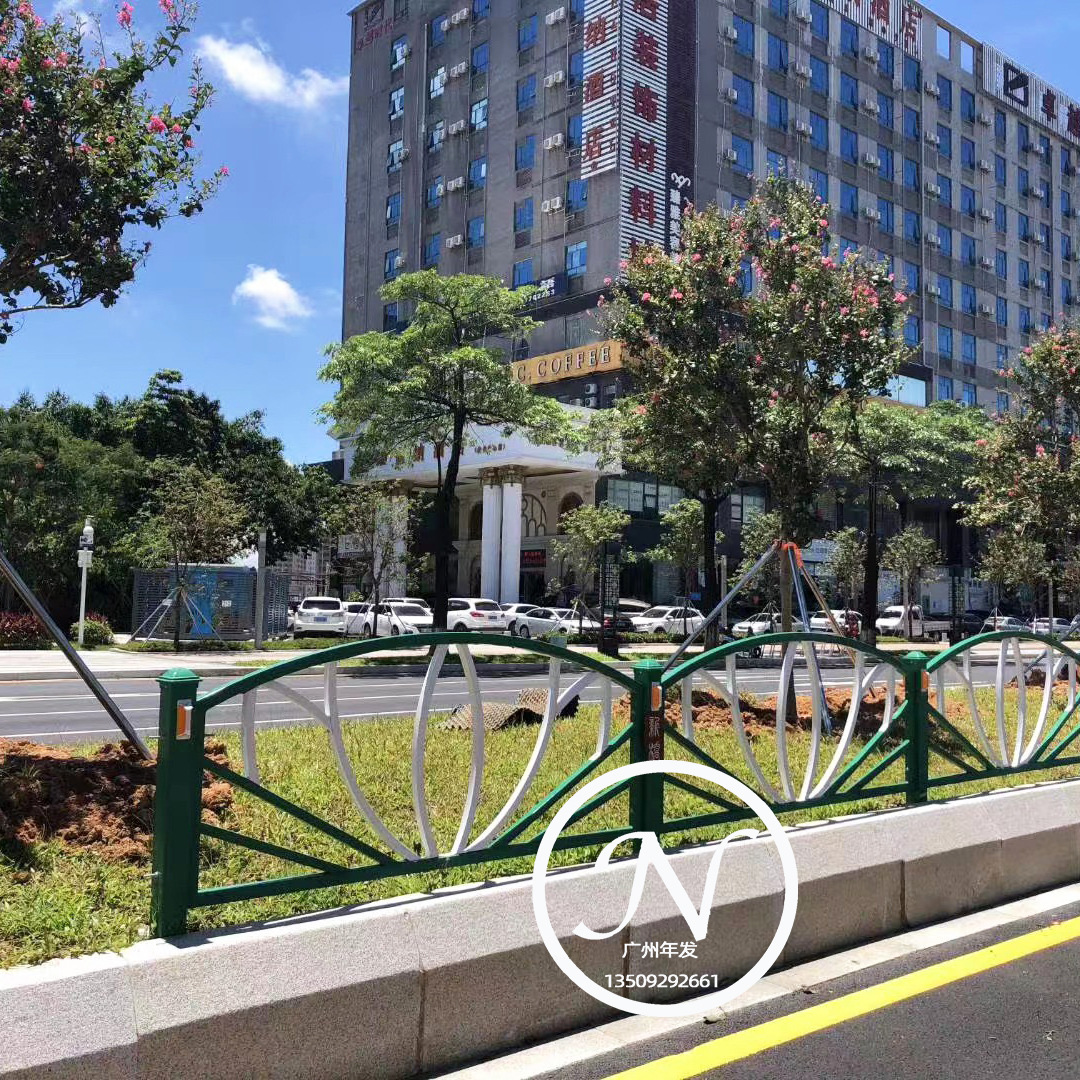 城市交通围栏 市政文化道路护栏 公路隔离防护栏杆 中央分隔栏
