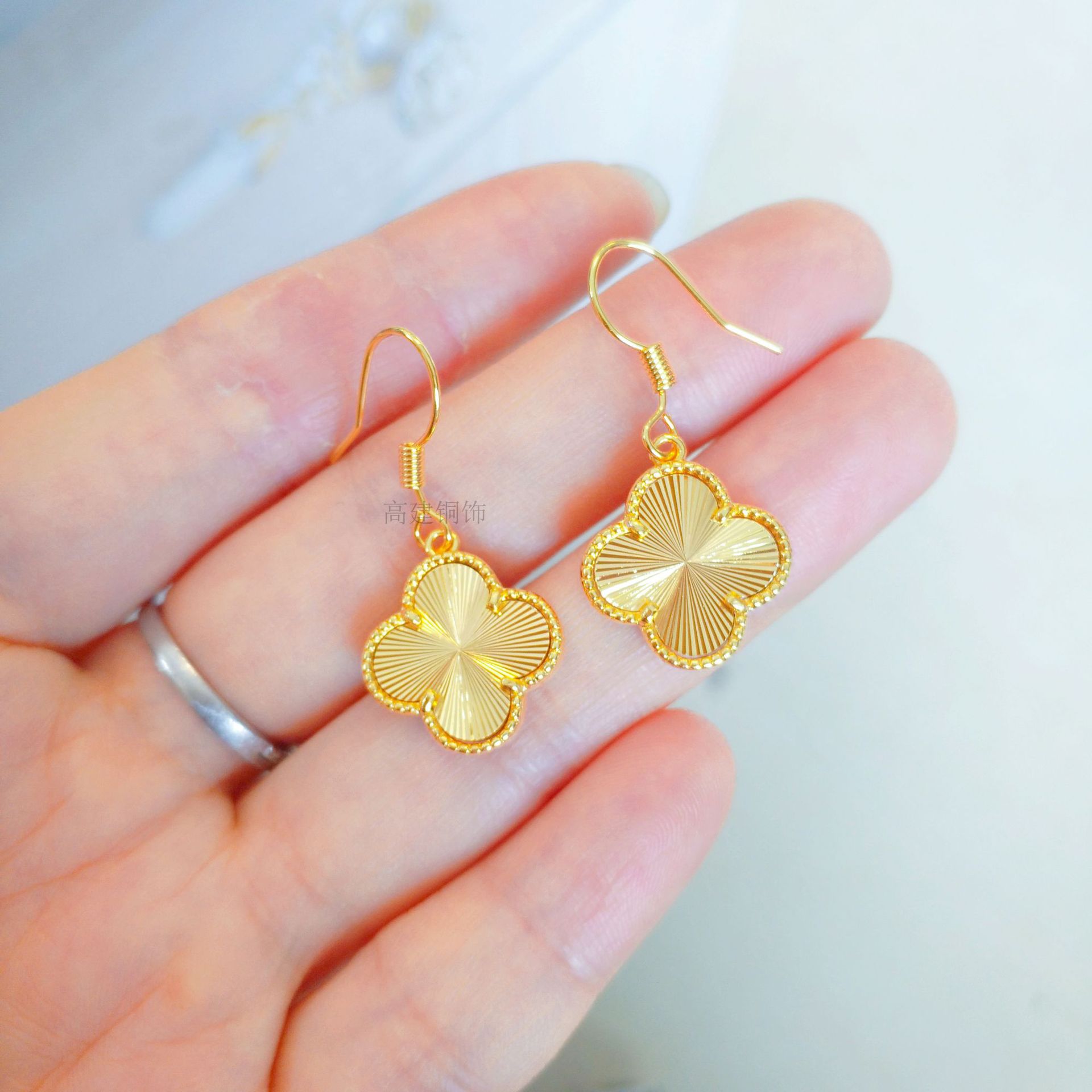 9e85ea215f4ce9894563fdfead0ad3