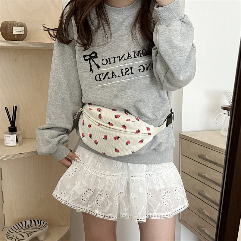 Pequeño bolso de cintura fresco, bolso de pecho deportivo, bolso de cintura de moda de nicho, bolso casual simple, bolso de viento para mujeres.