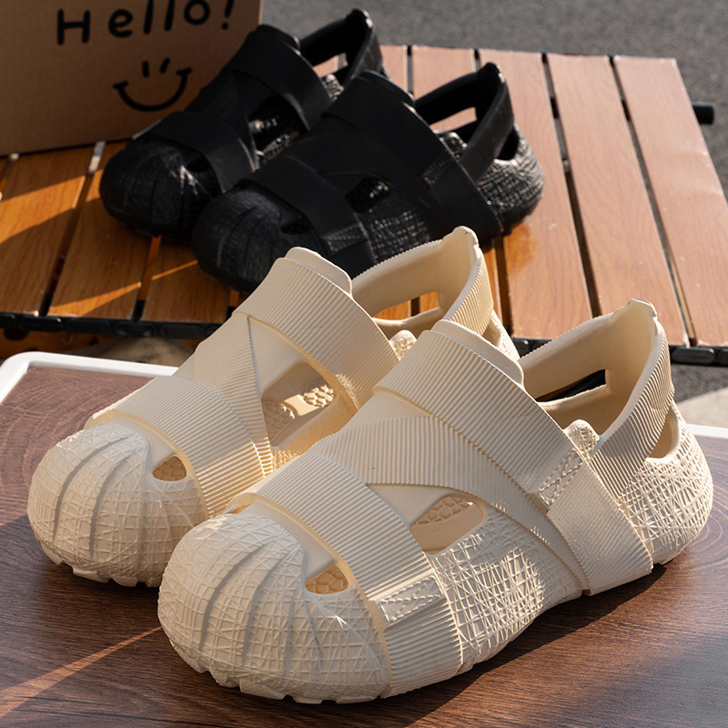Men's Summer Clogs with Thick Soles, Large Size, Closed-Toe Slippers, Non-Slip Outdoor Sports Driving Beach Sandals