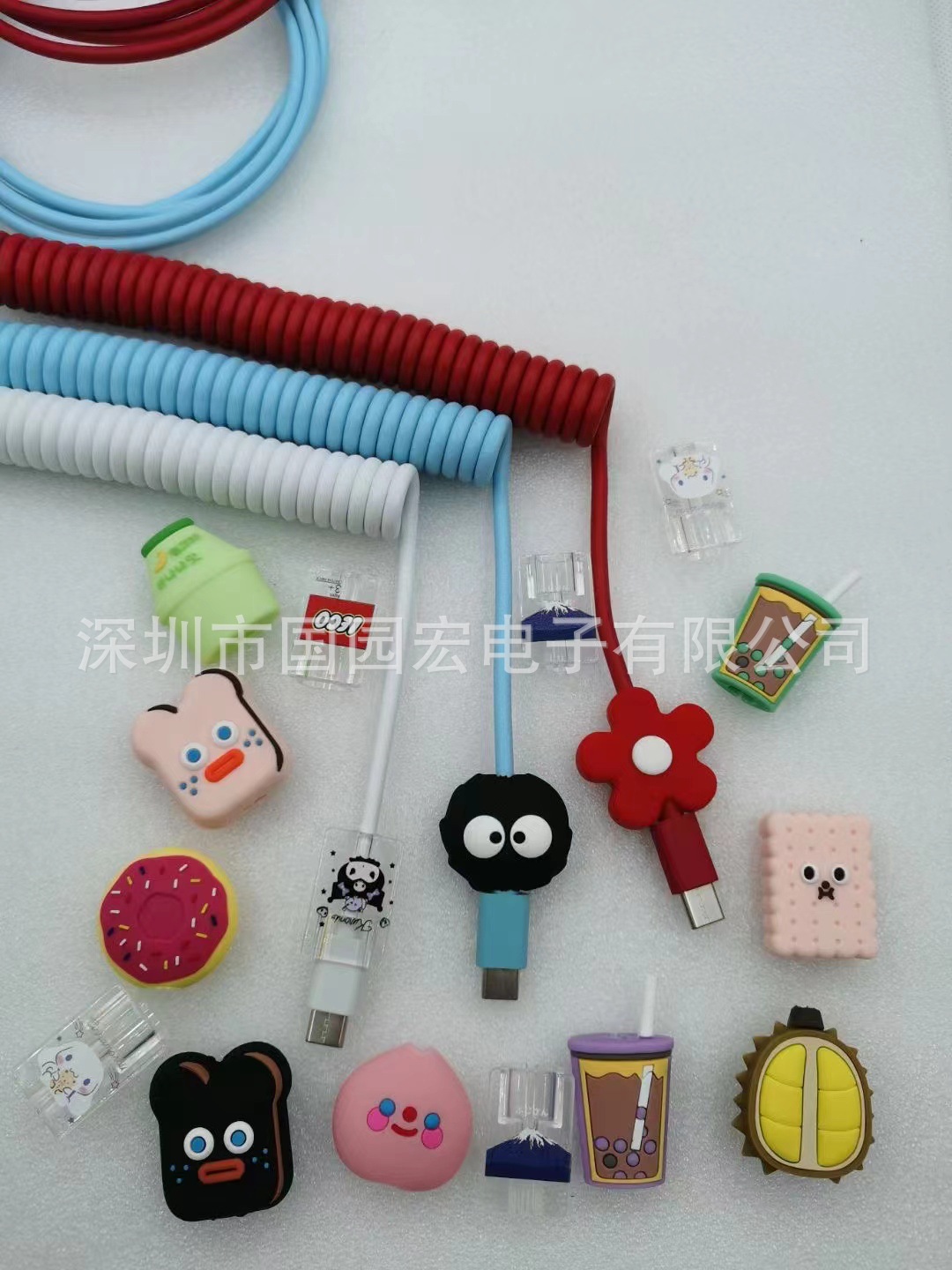 Accessory figurine (not shipped if ordered separately)