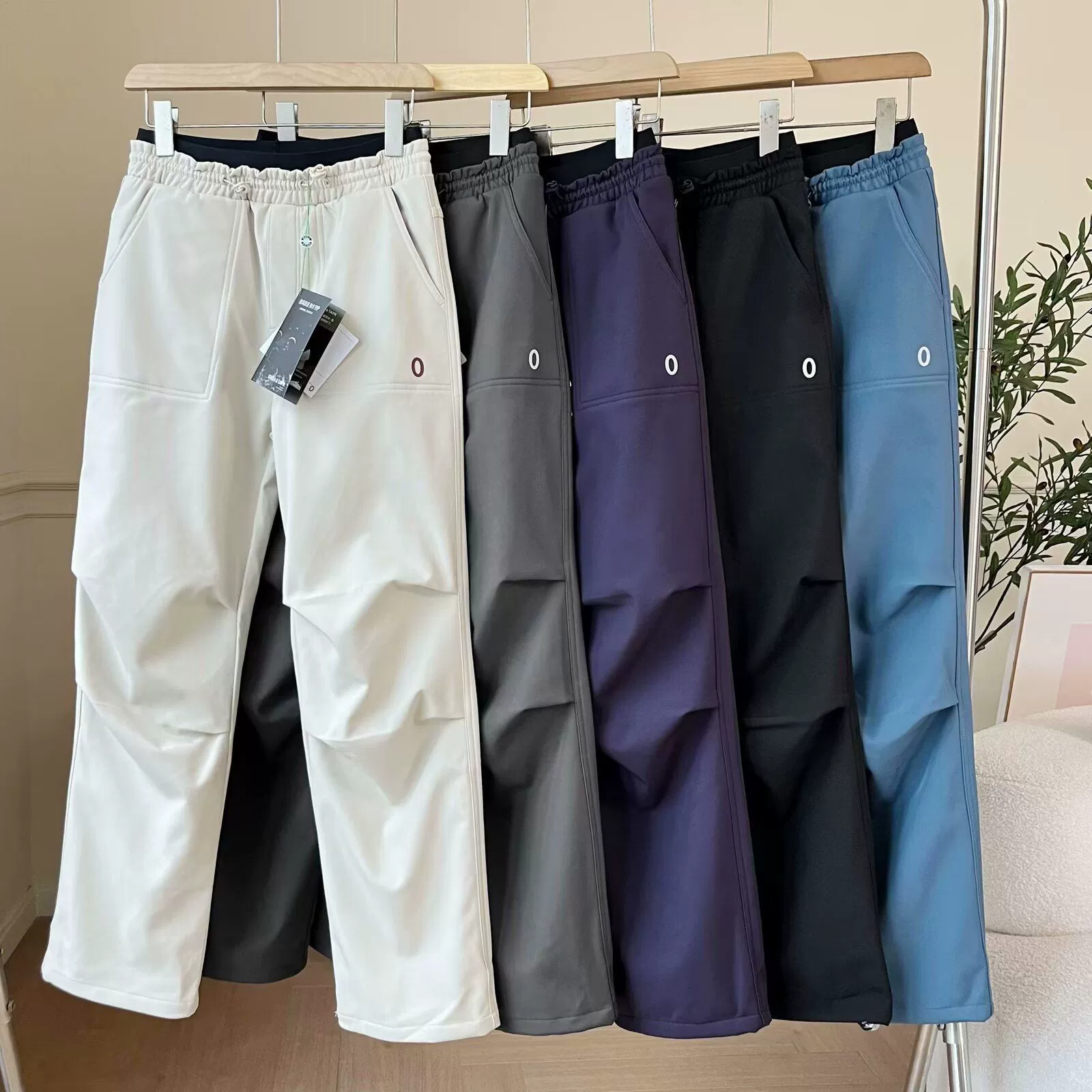 Роза та же флисовая мягкая оболочка штаны зимний зонтик штаны на открытом воздухе водонепроницаемые повседневные брюки кроссовки женские приливы теплые