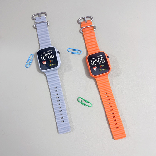 New LED Electronic Watch Ocean with Fashion Digital Sports Square for Men, Women, Students, and Children