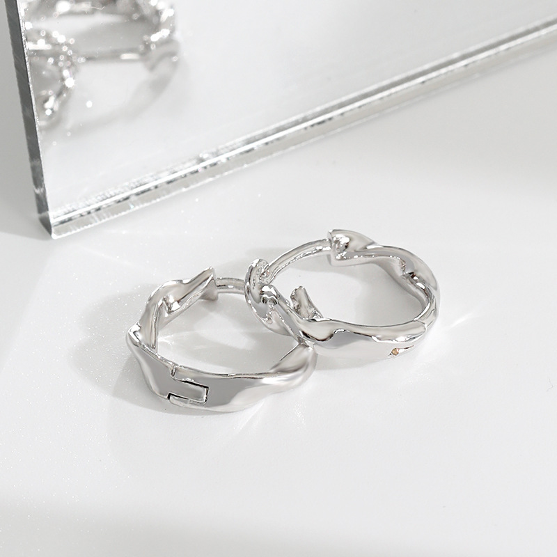 Simple Style Twist Copper Plating Earrings 1 Pair