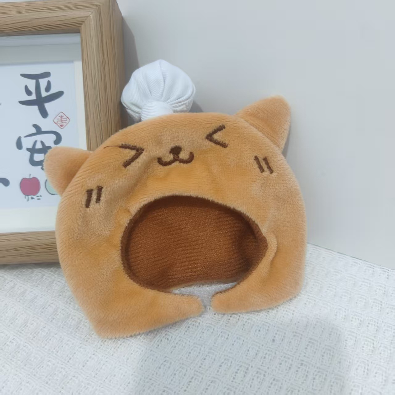 Burnt cat hood (without lanyard)