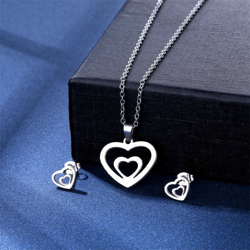 Simple Style Heart Shape Flower Butterfly Stainless Steel Earrings Necklace 3 Piece Set