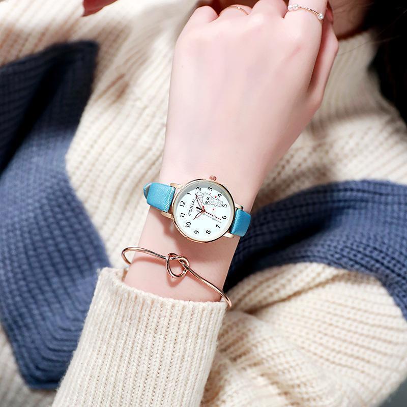 Caramelo color ins mujer estudiante coreano simple reloj de moda Mori chica pequeño conejo fresco pareja reloj al por mayor