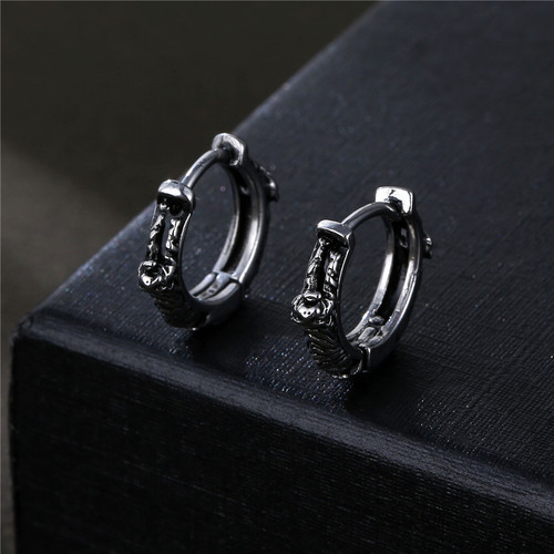 Wholesale Stud Earrings, New Arrival Titanium Steel Earrings—Cross-Border Vintage Style, Distressed Stainless Steel Men's Ear Clips, Unique & High-End Accessories