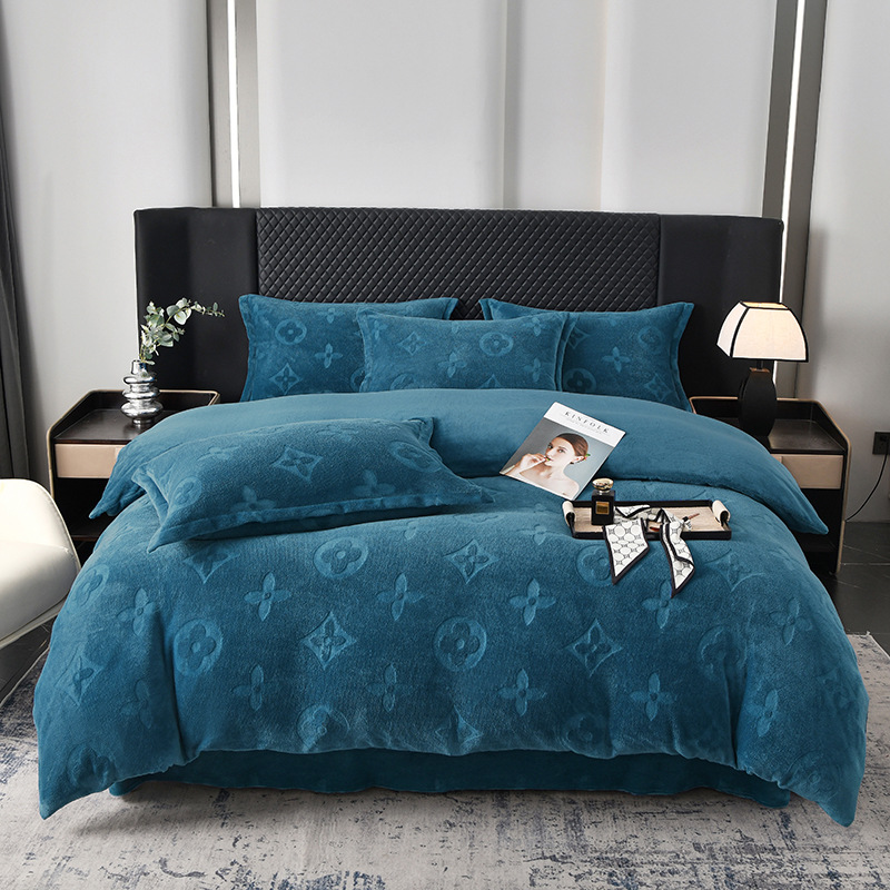 2024 New Carved Velvet Milk Velvet Four-piece Set Class A Quilt Cover Bed Cover Pillowcase Warm Quilt Cover Four-piece Set Thickened