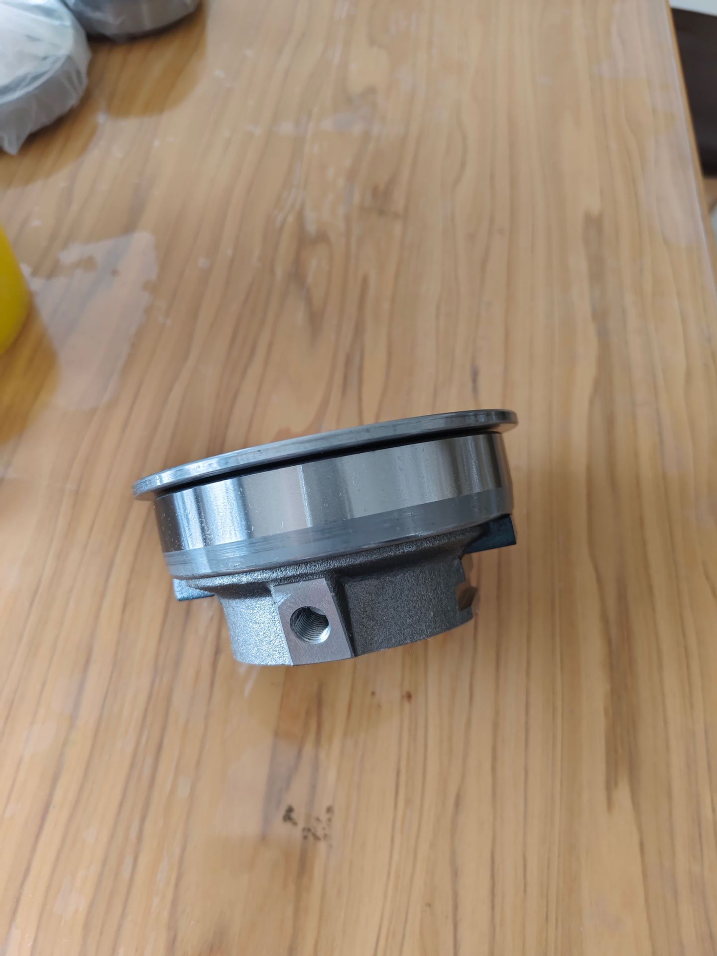 Automotive clutch bearing 108CT5737F2, suitable for agricultural machinery, is in stock and available for immediate delivery. This is a clutch bearing for the clutch release shaft