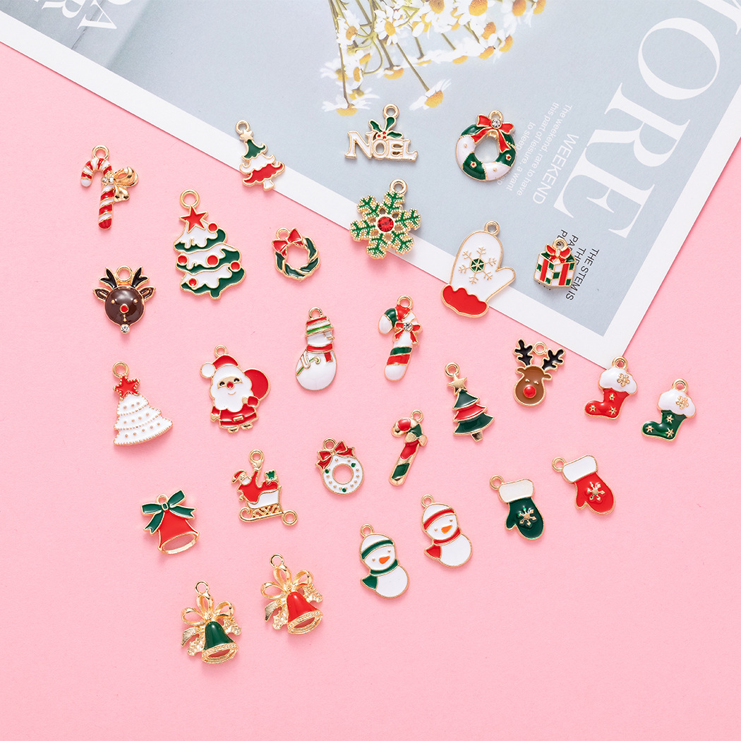 11.5*19.5mm, 15.6*21.7mm Jewelry Making Size 10 PCS/Package 11.5*19.5mm 15.6*21.7mm Alloy Christmas Tree Santa Claus Snowflake Pendant
