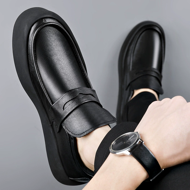 Trend universal shoes for leather shoes, leather footwear for leisure English style, autumn, trend of season, genuine leather, soft sole