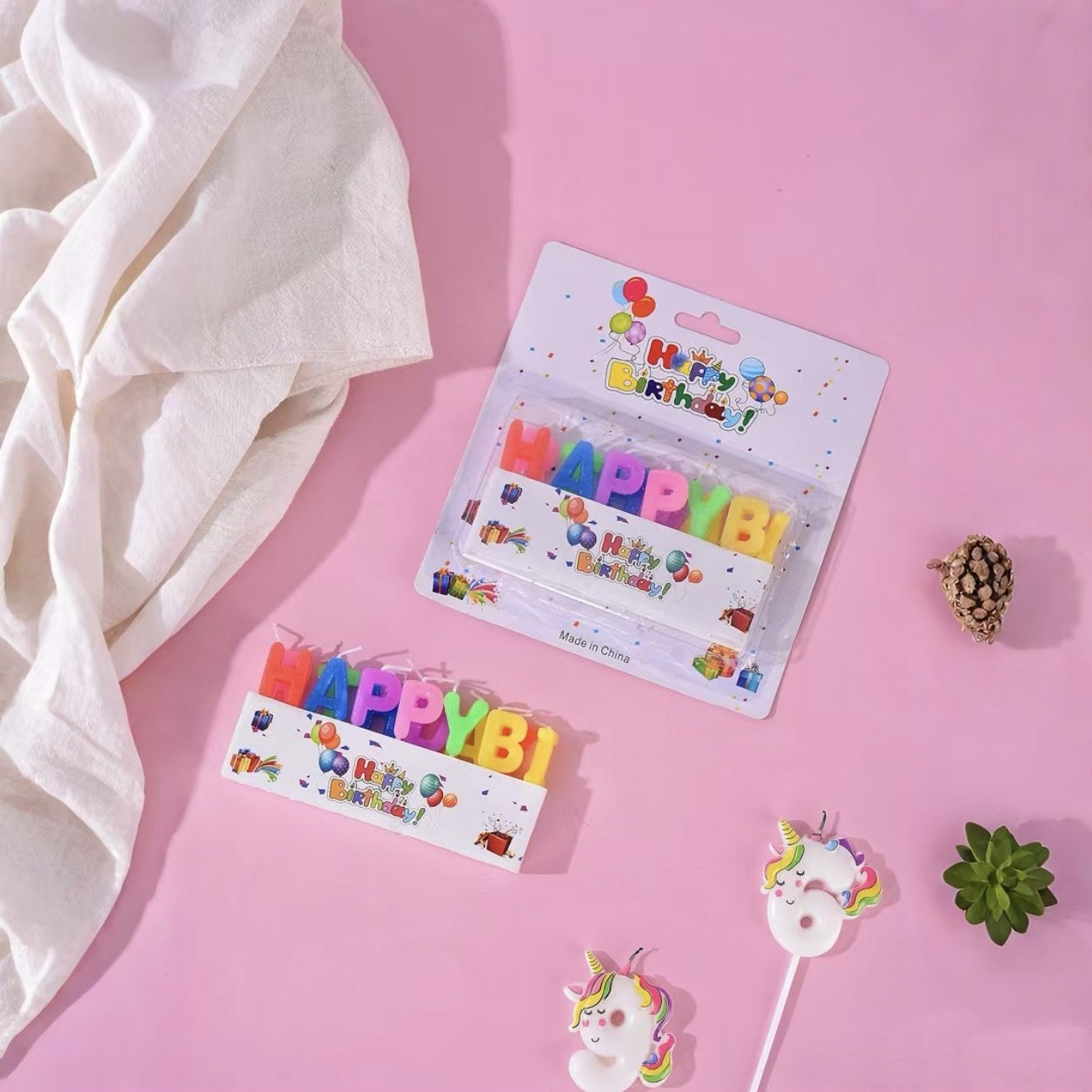 Tarjetas rojas Inglés creativas de cumpleaños vela vela al por mayor fiesta de cumpleaños vela de color decoración de Navidad cera digital